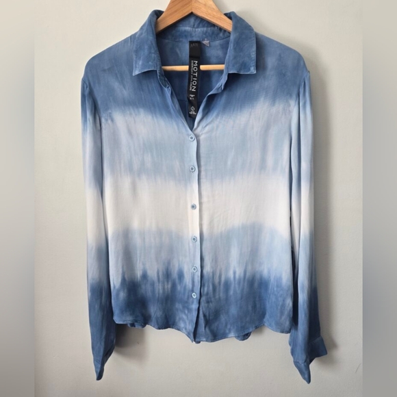 Point Zero Tops - New MOTION By POINT ZERO Blue Tie-Dye Rayon Top